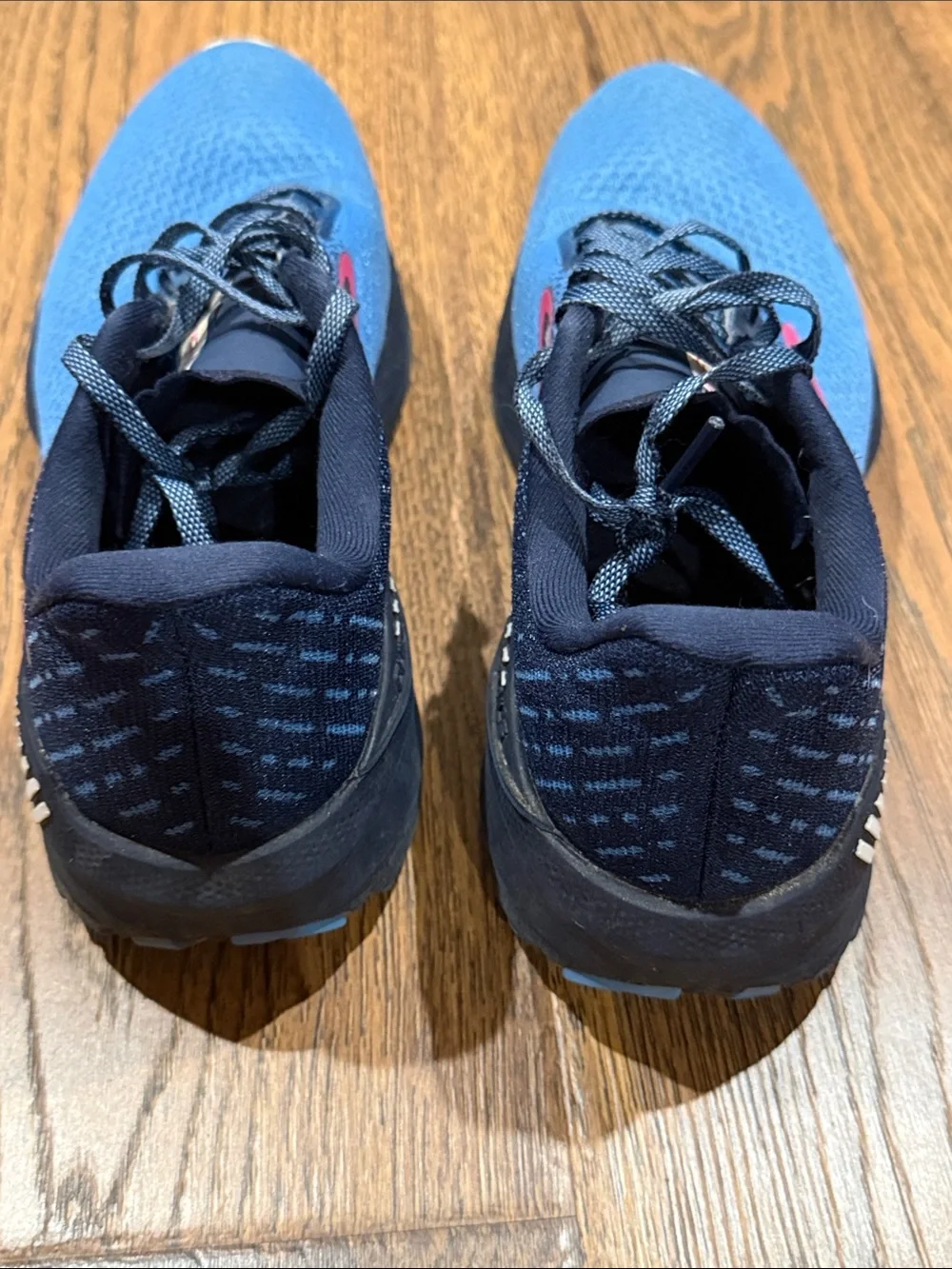 Brooks Women's Blue and Pink Athletic Running Shoes
